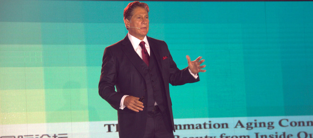 ����Ů��