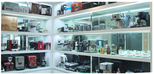 全自动意式咖啡机 高压 带磨豆功能 商用 家用咖啡机 打奶泡机