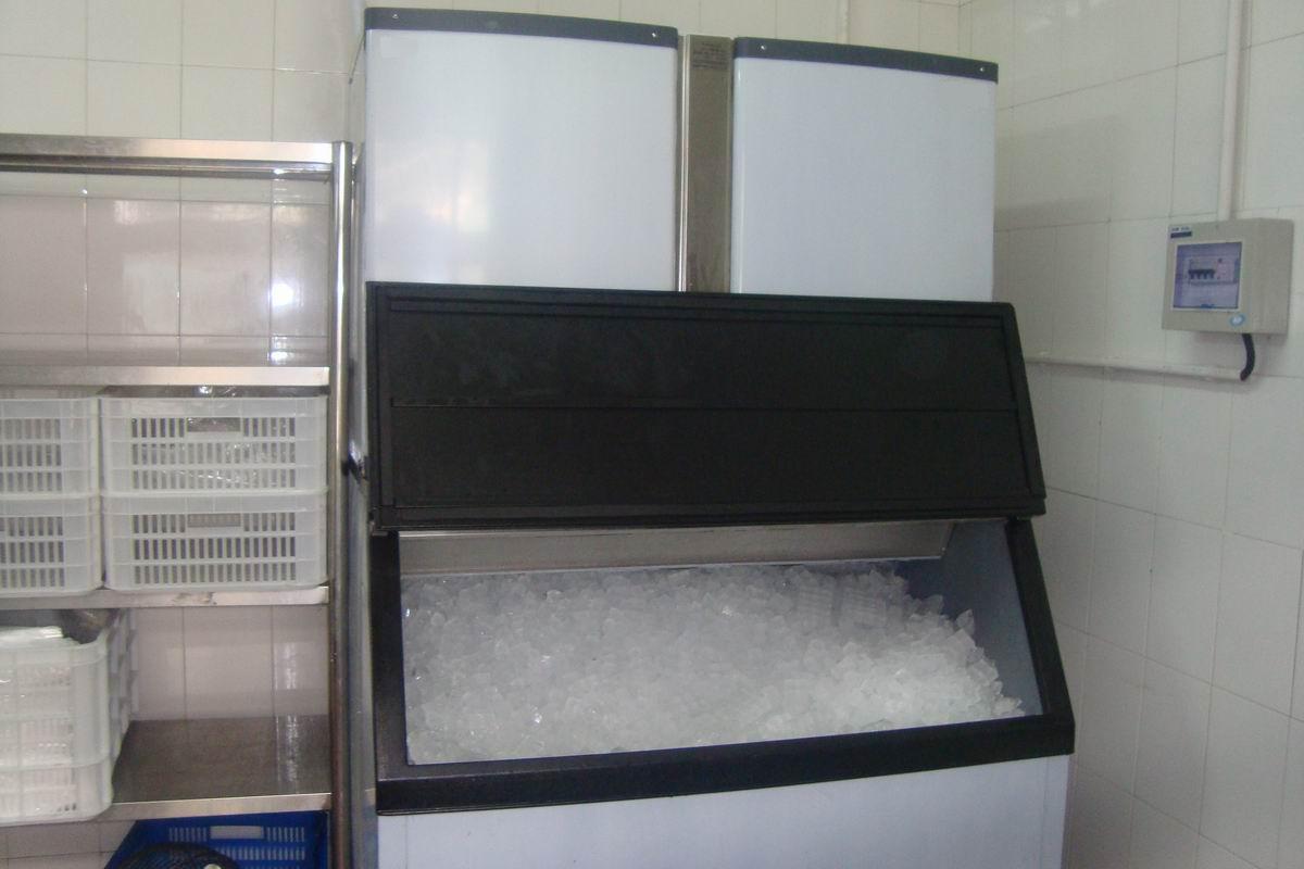 制冰机颗粒冰小型矿冰机商用雪花机工厂直销