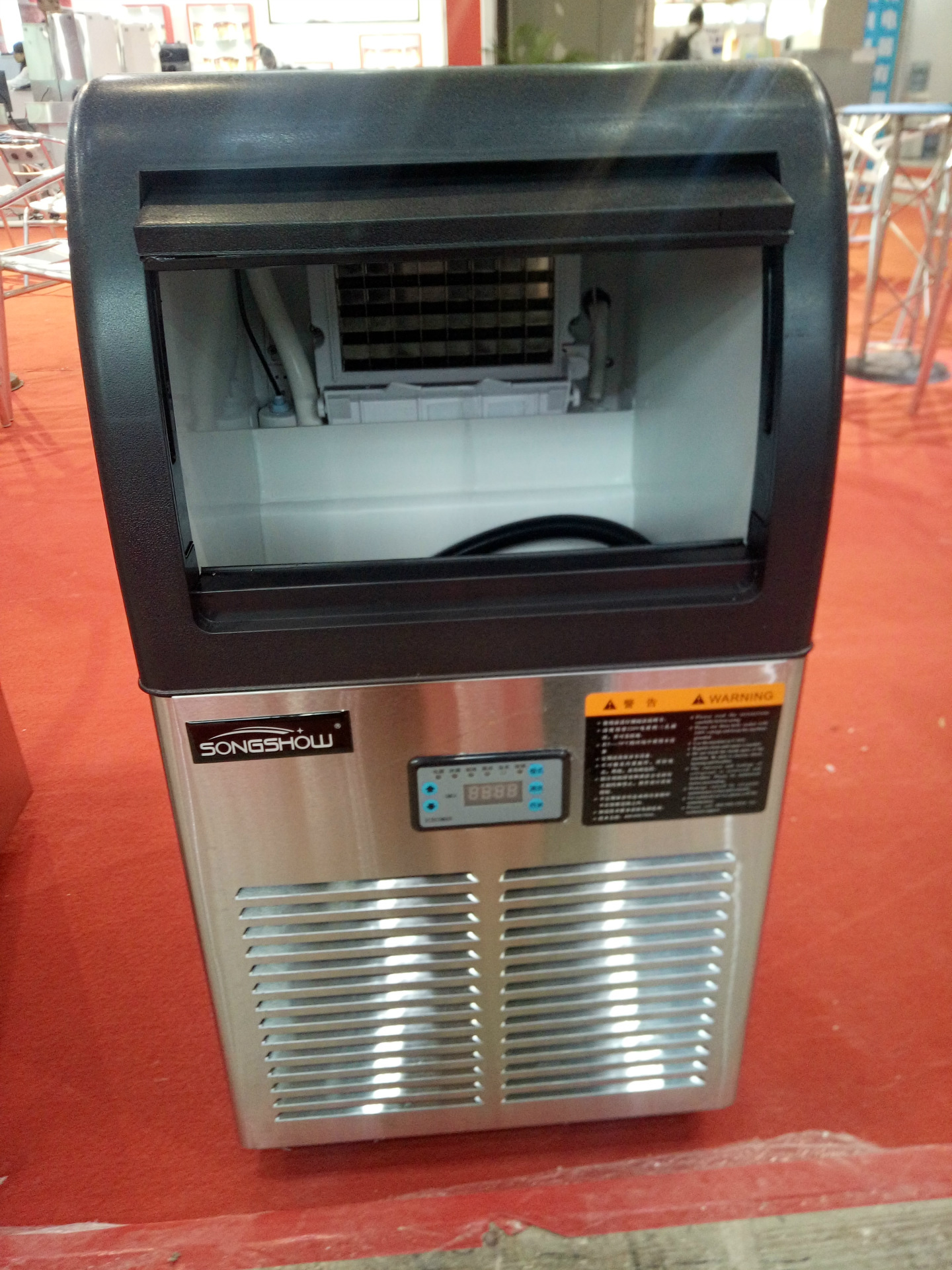 厂家直销 日产量 35KG制冰机 方冰机 奶茶汉堡咖啡KTV专用冰块机