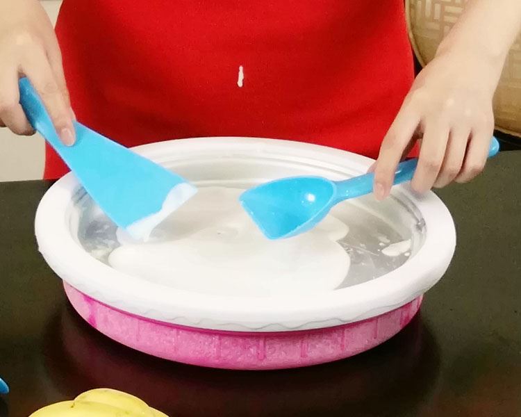 商用炒冰机 双锅手动炒酸奶机水果 双圆平锅炒冰淇淋机 炒冰盘