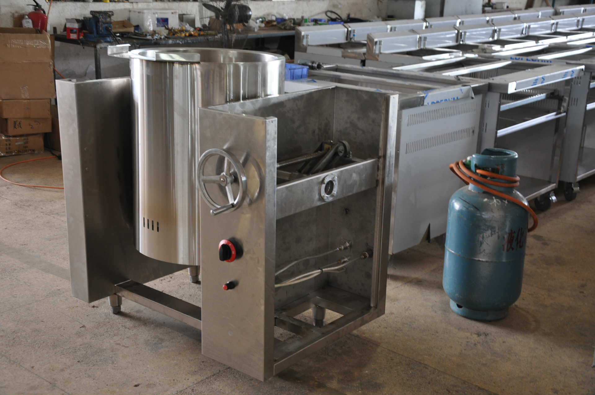 电力电磁燃气可倾斜摇摆式汤锅 厂家直销不锈钢 西厨商用厨房设备