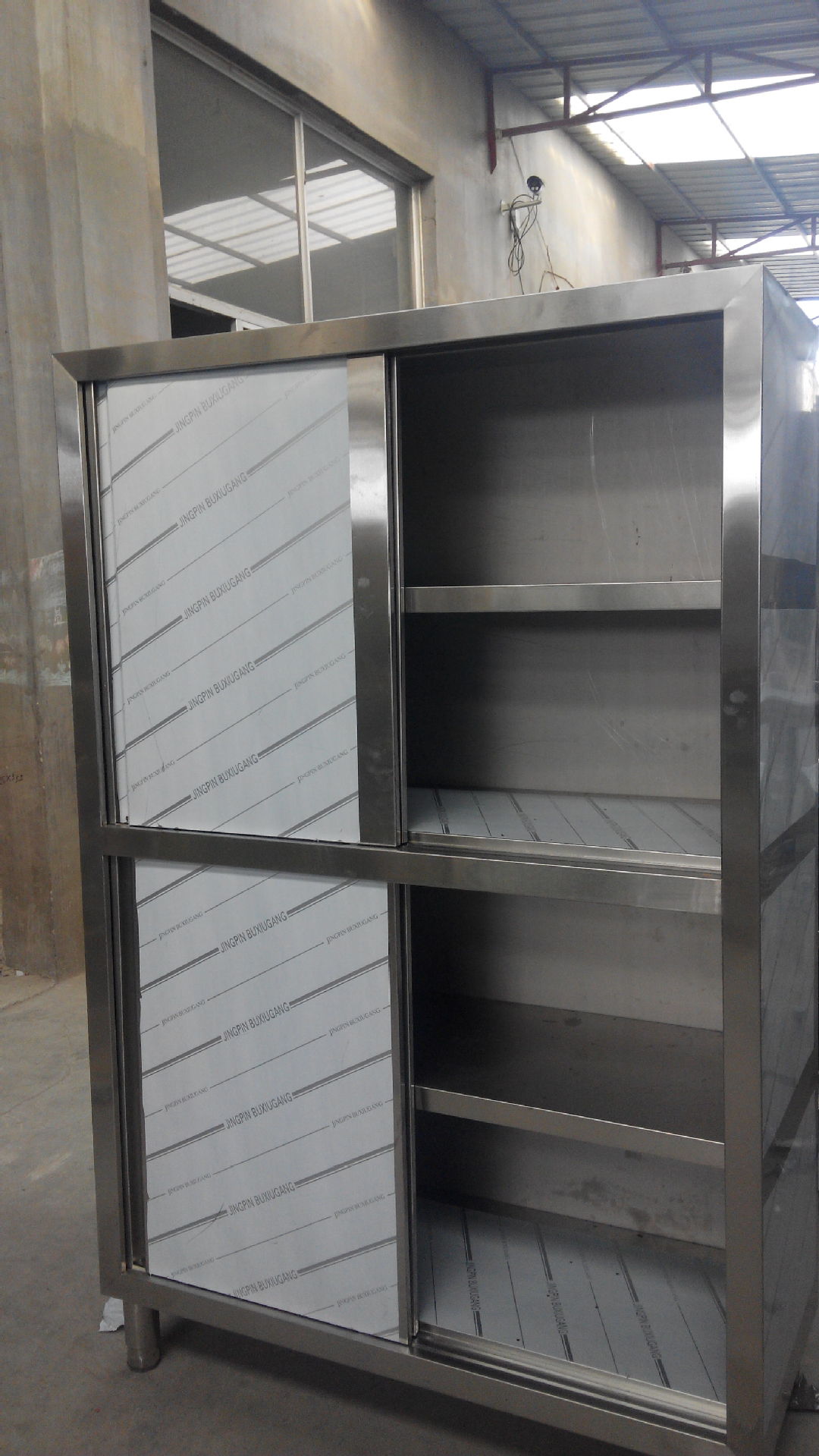 低价供应不锈钢优质组装焊接操作台打荷台木案工作台