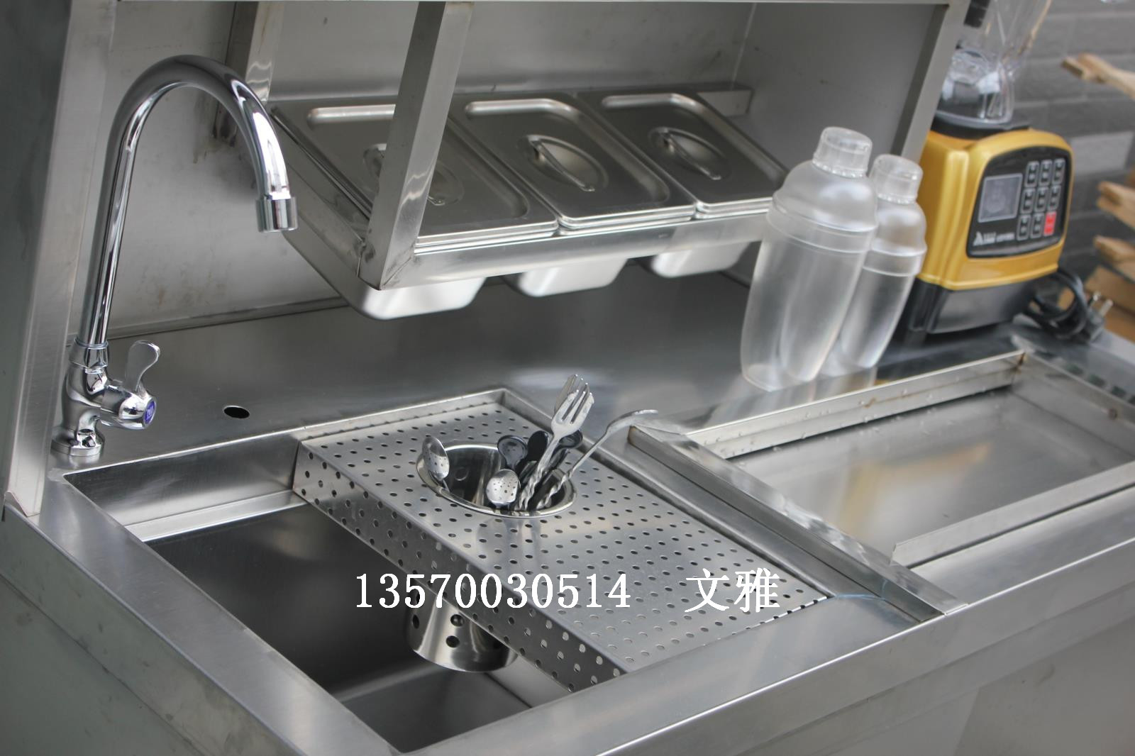 奶茶操作台