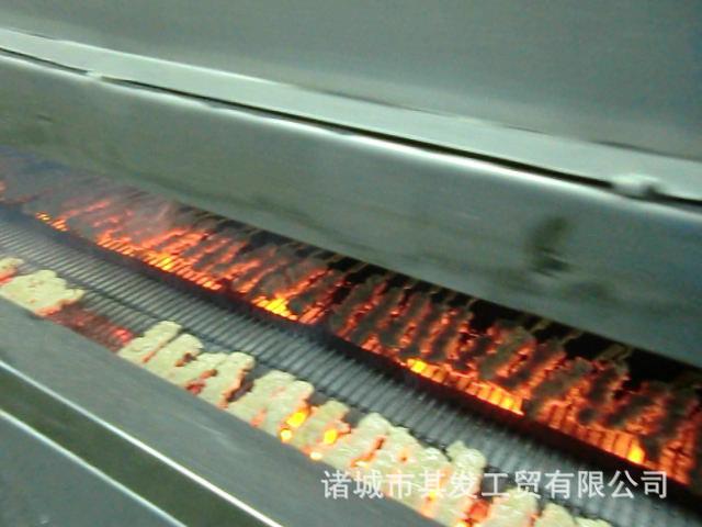 厂家直销 木炭烧烤炉 不锈钢碳烤炉 烤串炉 商用带排烟罩
