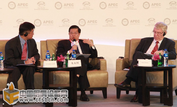 原外经贸部首席谈判代表、副部长龙永图在“中美经贸关系会议”发表看法